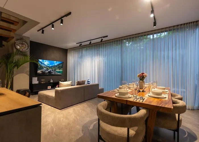 Villa Swoi New Lux 2br In Canggu